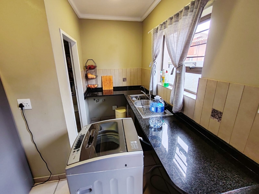 4 Bedroom Property for Sale in Grimbeeck Park North West